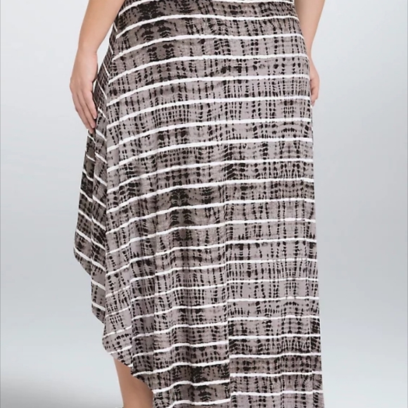 Torrid grey high low skirt - Picture 3 of 6